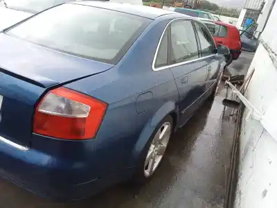Sloopvoertuig audi a4 berlina (8e) 2.5 v6 24v tdi van het jaar 2004 aangedreven bau