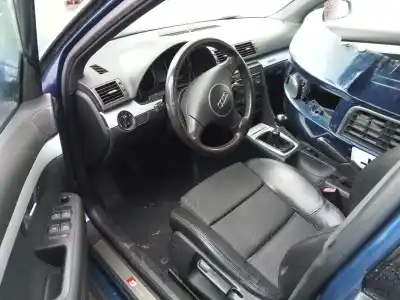 Sloopvoertuig audi a4 berlina (8e) 2.5 v6 24v tdi van het jaar 2004 aangedreven bau