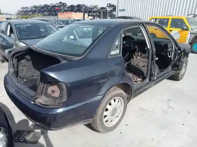 Veicolo di demolizione audi a4 berlina (b5) 1.8 t dell'anno 1997 alimentato aeb