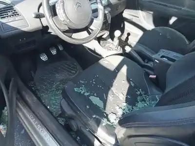 Sloopvoertuig citroen c4 coupe vts van het jaar 2005 aangedreven 9hy