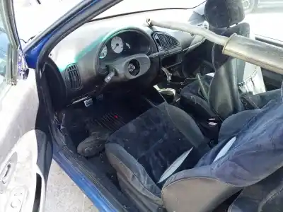 Veículo de Sucata citroen saxo 1.6 vts do ano 2001 alimentado nft