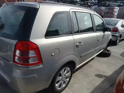 Veículo de Sucata opel zafira b cosmo do ano 2009 alimentado z16xer