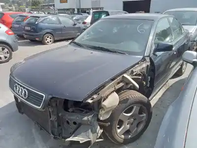Veículo de Sucata audi a4 berlina (b5) 1.8 do ano 1995 alimentado aeb