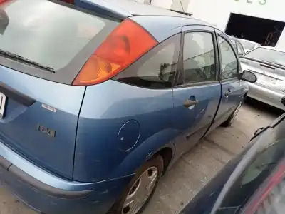 Verschrottungsfahrzeug ford focus berlina (cak) ambiente des jahres 2002 angetrieben bhda