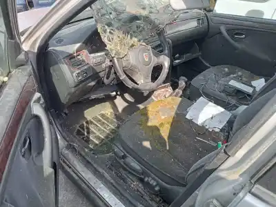 Veículo de Sucata mg serie 45 (t/rt) classic do ano 2001 alimentado 16k4f