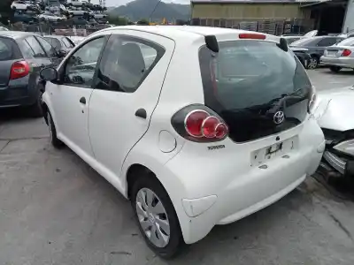 Vehículo de desguace toyota aygo (kgb/wnb) live del año 2012 con motor 1kr