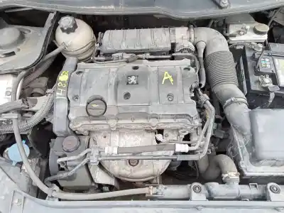 Sloopvoertuig peugeot 206 cc cc van het jaar 2002 aangedreven nfu