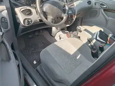 Veículo de Sucata ford focus berlina (cak) ghia do ano 1999 alimentado fyda
