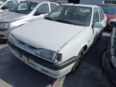 Hurda Aracı RENAULT 19 HATCHBACK (B/C53) 19 TXE Yılın 1993 güçlü F3N