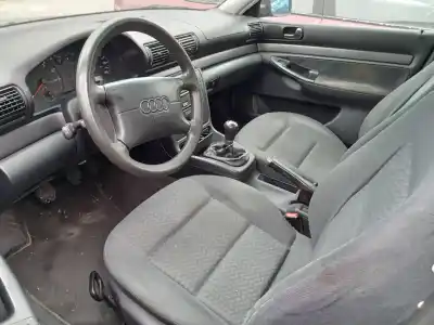 Veículo de Sucata audi a4 berlina (b5) 1.8 do ano 1996 alimentado adr