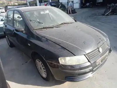 Veicolo di demolizione FIAT STILO (192) 1.2 16V dell'anno 2004 alimentato 188A5000
