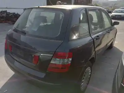 Veicolo di demolizione fiat stilo (192) 1.2 16v dell'anno 2004 alimentato 188a5000