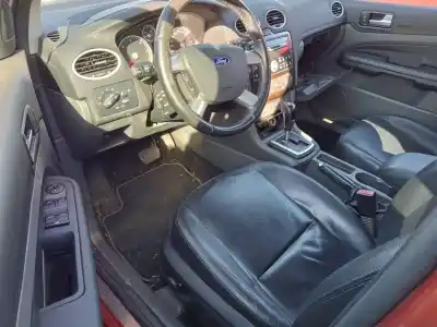 Vehicul casat ford focus berlina (cap) ghia al anului 2005 alimentat g8da