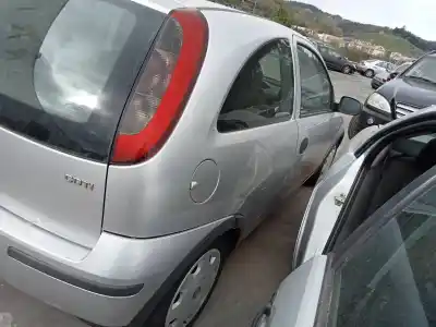 Здавання транспортного засобу opel corsa c blue line року 2004 потужний z13dt