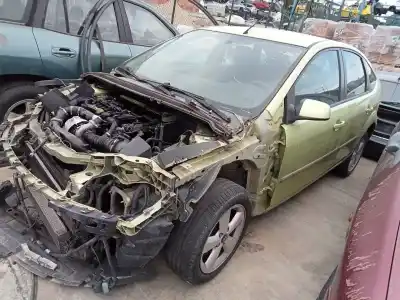 Veicolo di demolizione FORD FOCUS BERLINA (CAP) Ambiente (D) dell'anno 2005 alimentato G8DA