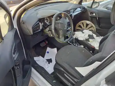 Vehicul casat citroen c3 collection al anului 2015 alimentat hm01