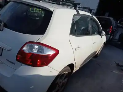 Veículo de Sucata toyota auris active do ano 2011 alimentado 1nd