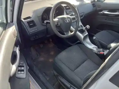 Veículo de Sucata toyota auris active do ano 2011 alimentado 1nd