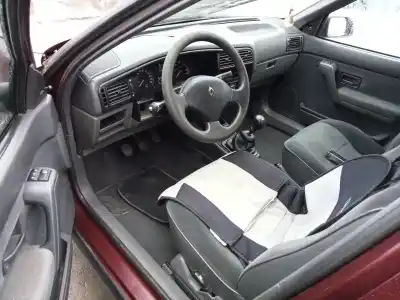 Sloopvoertuig renault 19 hatchback (b/c53) gtd van het jaar 1995 aangedreven 