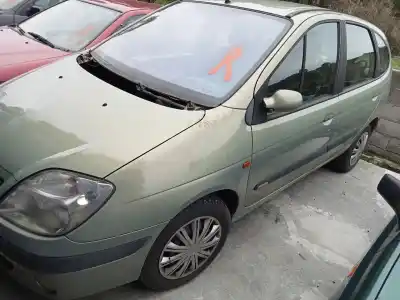 Scrapping Vehicle RENAULT SCÉNIC I MONOSPACE (JA0/1_, FA0_) 1.9 dTi (JA1U) of the year 2003 powered F9Q Q7