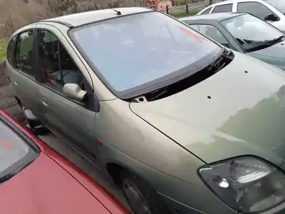 Scrapping Vehicle renault scénic i monospace (ja0/1_, fa0_) 1.9 dti (ja1u) of the year 2003 powered f9q q7