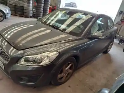 Veículo de Sucata volvo c30 1.6 d do ano 2010 alimentado d4164t