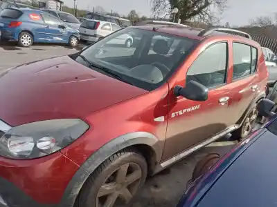 Veículo de Sucata dacia sandero ambiance do ano 2012 alimentado k7m800