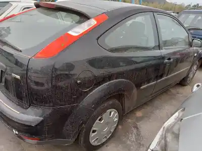 Veicolo di demolizione ford focus berlina (cap) ambiente (d) dell'anno 2006 alimentato hhda