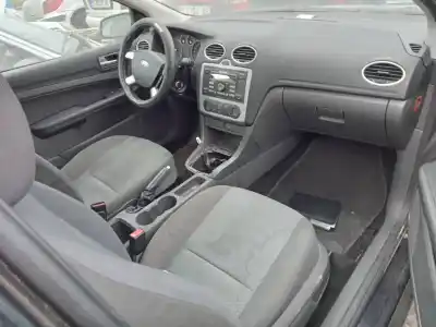 Veicolo di demolizione ford focus berlina (cap) ambiente (d) dell'anno 2006 alimentato hhda
