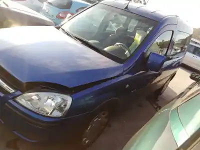 Sloopvoertuig opel combo familiar van het jaar 2005 aangedreven z13dt