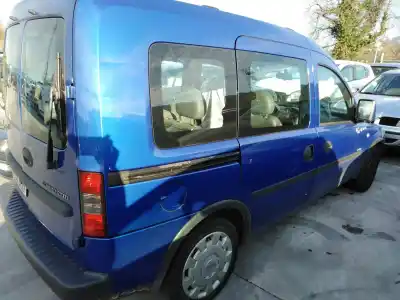 Sloopvoertuig opel combo familiar van het jaar 2005 aangedreven z13dt