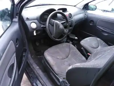 Veicolo di demolizione citroen c2 x dell'anno 2004 alimentato 8hx