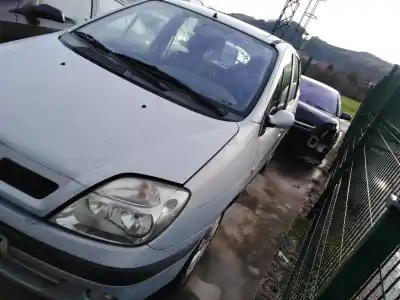 Scrapping Vehicle renault scenic (ja..) 1.9 dci authentique of the year 2002 powered f9q k7