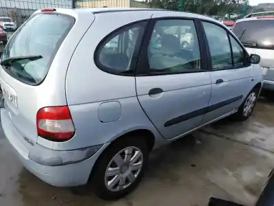 Scrapping Vehicle renault scenic (ja..) 1.9 dci authentique of the year 2002 powered f9q k7