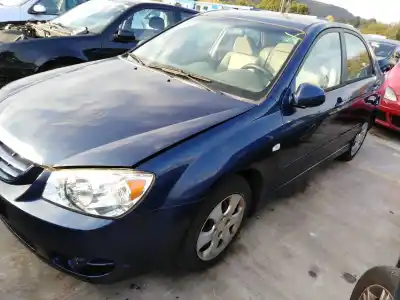 Veículo de Sucata kia cerato 2.0 ex crdi berlina do ano 2004 alimentado d4ea