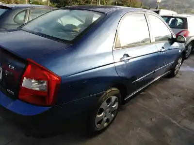 Veículo de Sucata kia cerato 2.0 ex crdi berlina do ano 2004 alimentado d4ea