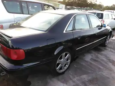 Здавання транспортного засобу audi a8 (d2) 4.2 quattro року 1998 потужний akg