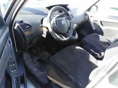 Veículo de Sucata citroen c4 picasso sx do ano 2007 alimentado 9hz