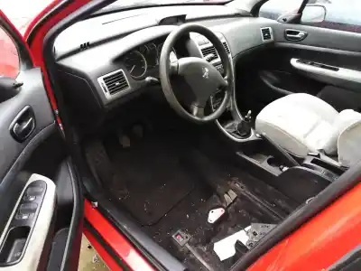 Veículo de Sucata peugeot 307 break / sw (s1) break xr do ano 2005 alimentado rhy