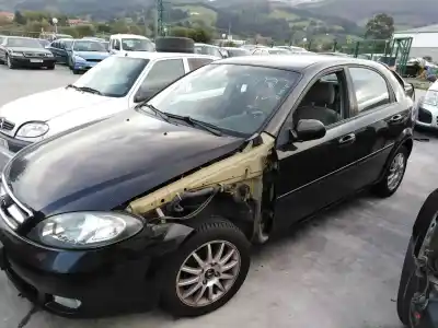 Sloopvoertuig daewoo lacetti sx van het jaar 2004 aangedreven 