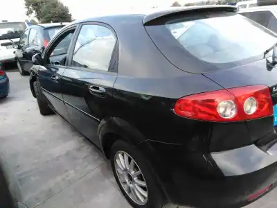 Sloopvoertuig daewoo lacetti sx van het jaar 2004 aangedreven 