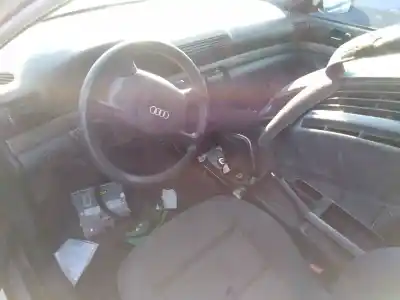 Veicolo di demolizione audi a4 berlina (b5) 2.5 tdi dell'anno 2003 alimentato 