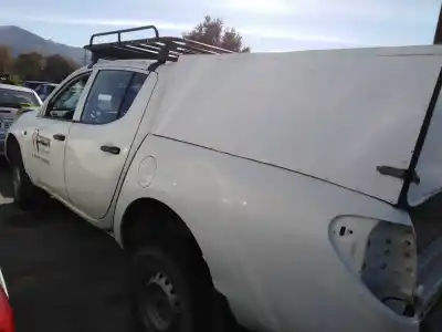 Здавання транспортного засобу mitsubishi l 200 (ka0/kb0) cabina doble invite 4x4 року 2009 потужний 4d56