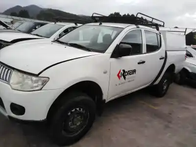 Здавання транспортного засобу MITSUBISHI L 200 (KA0/KB0) Cabina doble Invite 4x4 року 2010 потужний 4D56