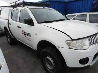 Здавання транспортного засобу mitsubishi l 200 (ka0/kb0) cabina doble invite 4x4 року 2010 потужний 4d56