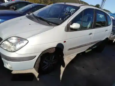 Scrapping Vehicle RENAULT SCÉNIC I MONOSPACE (JA0/1_, FA0_) 1.9 dTi (JA1U) of the year 2001 powered F9Q Q7