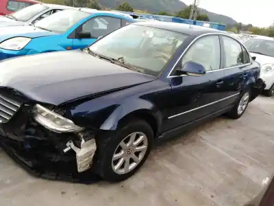 Veicolo di demolizione volkswagen                                         passat berlina (3b3)                                                                                                                                                                                                                                       advance                                                                                                                                                                                                                                                    dell'anno 2004 alimentato avf