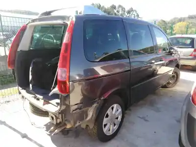 Vehicul casat citroen c8 2.2 hdi 16v premier ii al anului 2006 alimentat 4hw