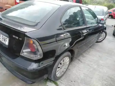 Sloopvoertuig bmw serie 3 compact (e46) 316ti van het jaar 2001 aangedreven n46b18a