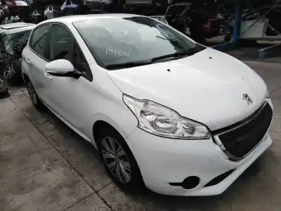 Veicolo di demolizione peugeot 208 active dell'anno 2013 alimentato hm01